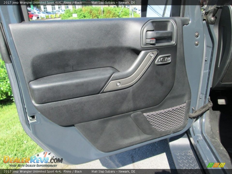 2017 Jeep Wrangler Unlimited Sport 4x4 Rhino / Black Photo #8