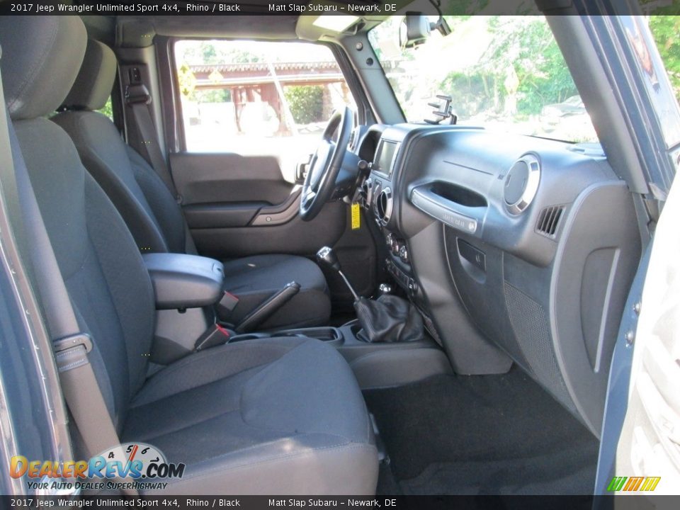 2017 Jeep Wrangler Unlimited Sport 4x4 Rhino / Black Photo #12