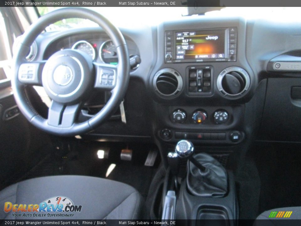 2017 Jeep Wrangler Unlimited Sport 4x4 Rhino / Black Photo #13