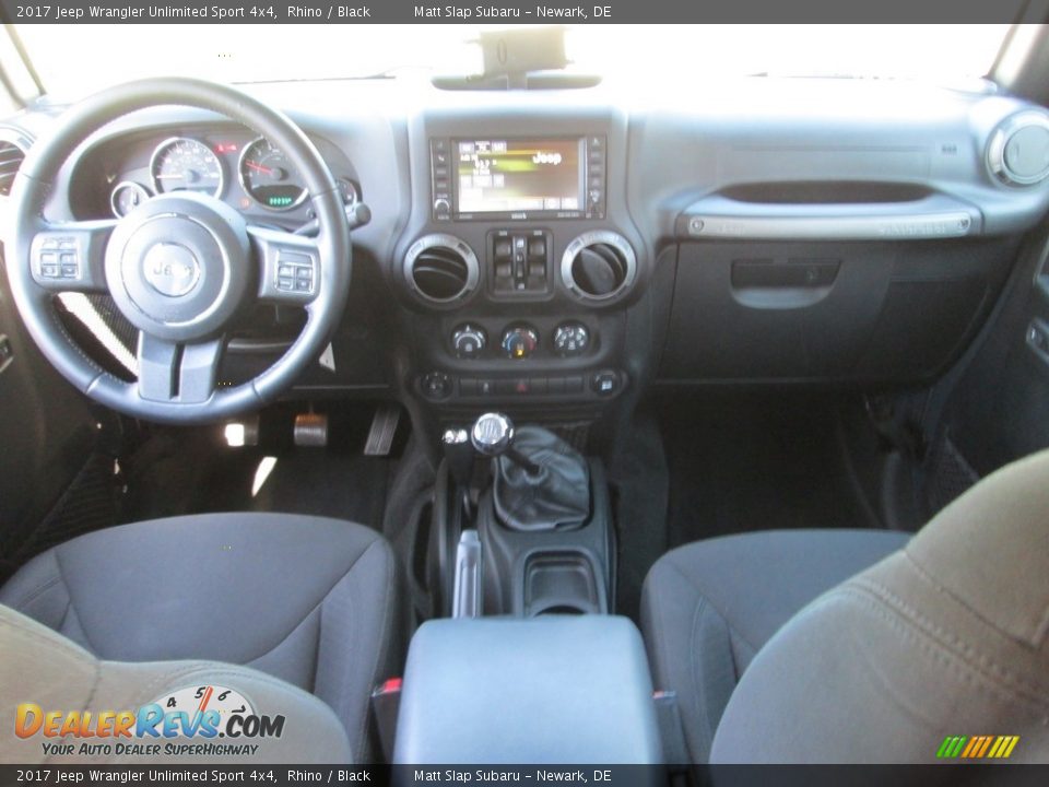 2017 Jeep Wrangler Unlimited Sport 4x4 Rhino / Black Photo #19