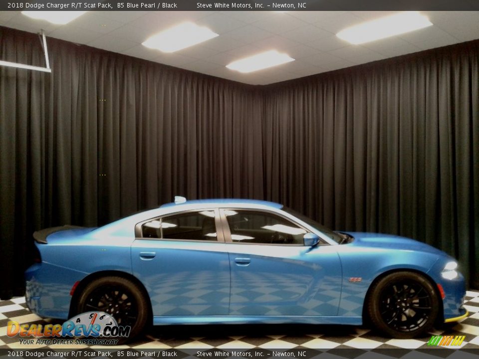 2018 Dodge Charger R/T Scat Pack B5 Blue Pearl / Black Photo #5