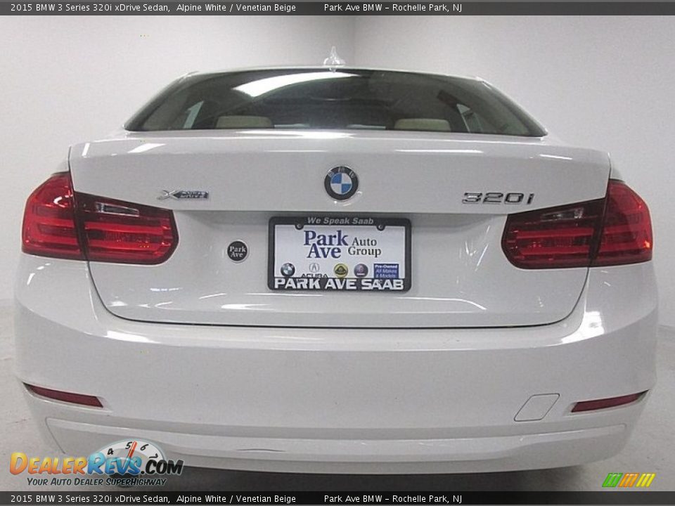 2015 BMW 3 Series 320i xDrive Sedan Alpine White / Venetian Beige Photo #4