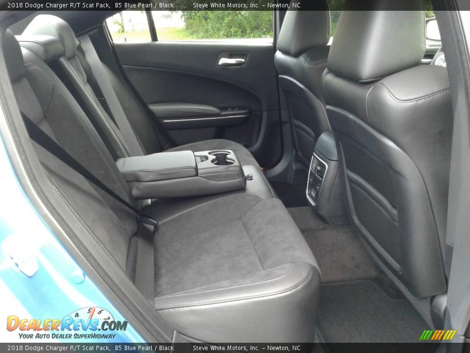 2018 Dodge Charger R/T Scat Pack B5 Blue Pearl / Black Photo #14