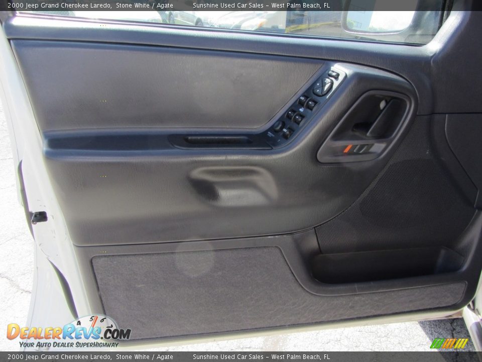 2000 Jeep Grand Cherokee Laredo Stone White / Agate Photo #9
