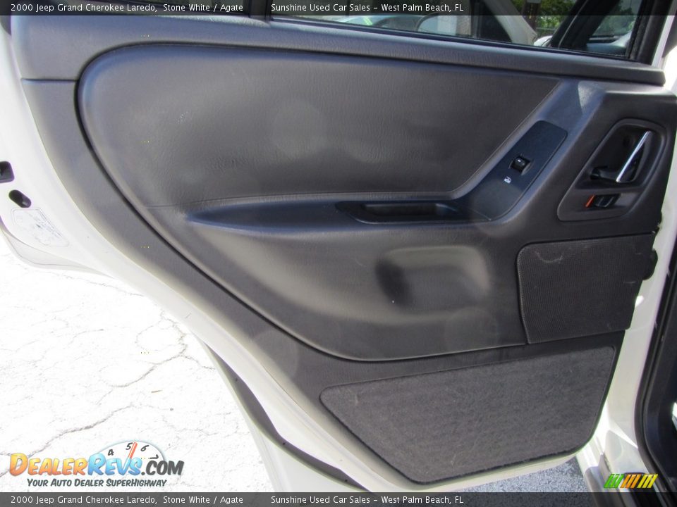 2000 Jeep Grand Cherokee Laredo Stone White / Agate Photo #12
