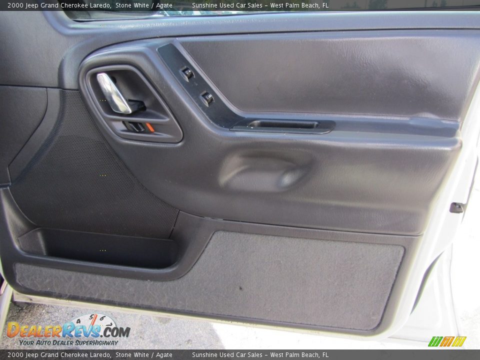 2000 Jeep Grand Cherokee Laredo Stone White / Agate Photo #21