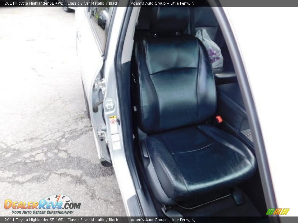 2011 Toyota Highlander SE 4WD Classic Silver Metallic / Black Photo #25