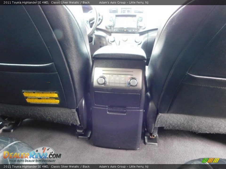 2011 Toyota Highlander SE 4WD Classic Silver Metallic / Black Photo #29