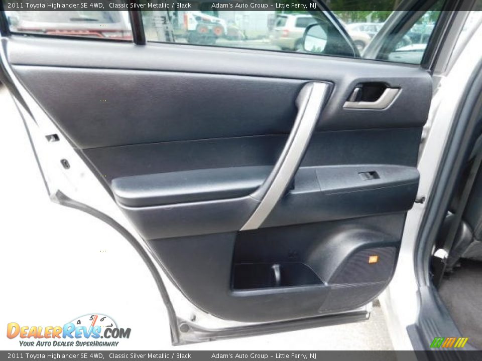 2011 Toyota Highlander SE 4WD Classic Silver Metallic / Black Photo #32