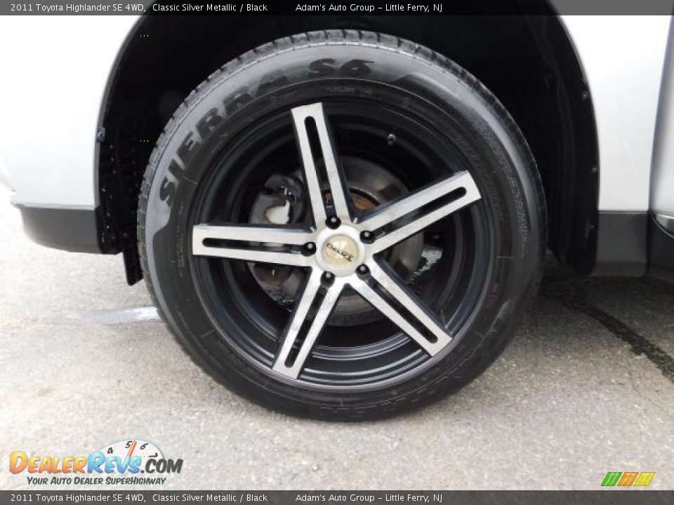2011 Toyota Highlander SE 4WD Classic Silver Metallic / Black Photo #35