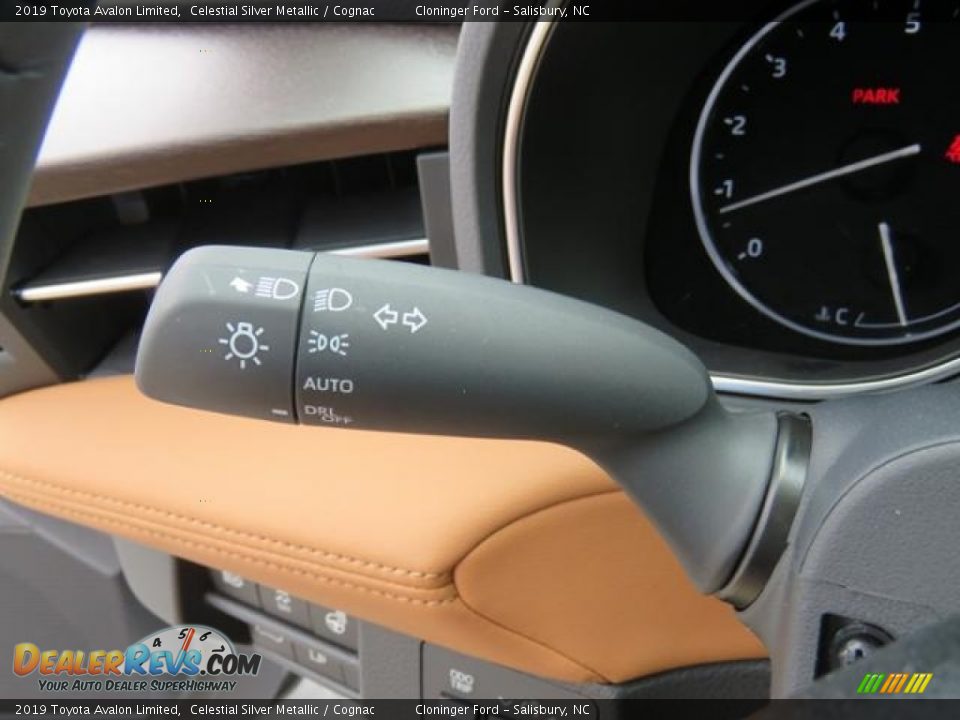 2019 Toyota Avalon Limited Celestial Silver Metallic / Cognac Photo #18