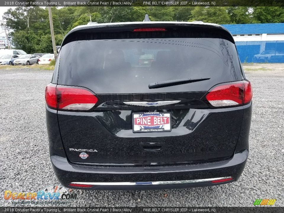 2018 Chrysler Pacifica Touring L Brilliant Black Crystal Pearl / Black/Alloy Photo #5