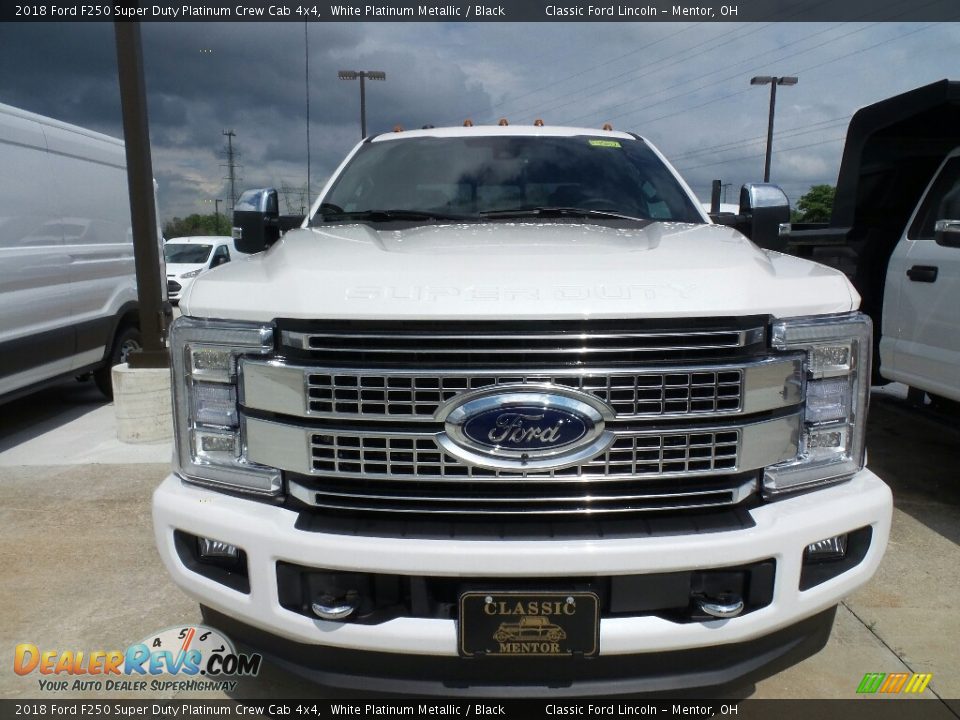 2018 Ford F250 Super Duty Platinum Crew Cab 4x4 White Platinum Metallic / Black Photo #2
