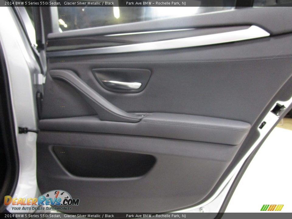 2014 BMW 5 Series 550i Sedan Glacier Silver Metallic / Black Photo #19