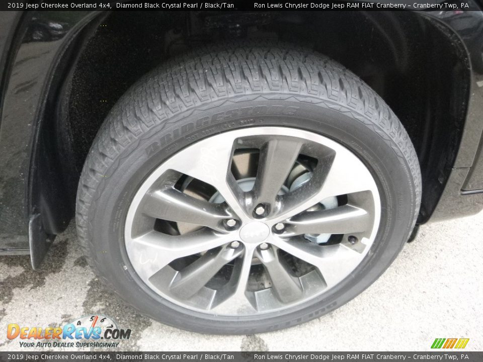 2019 Jeep Cherokee Overland 4x4 Diamond Black Crystal Pearl / Black/Tan Photo #9