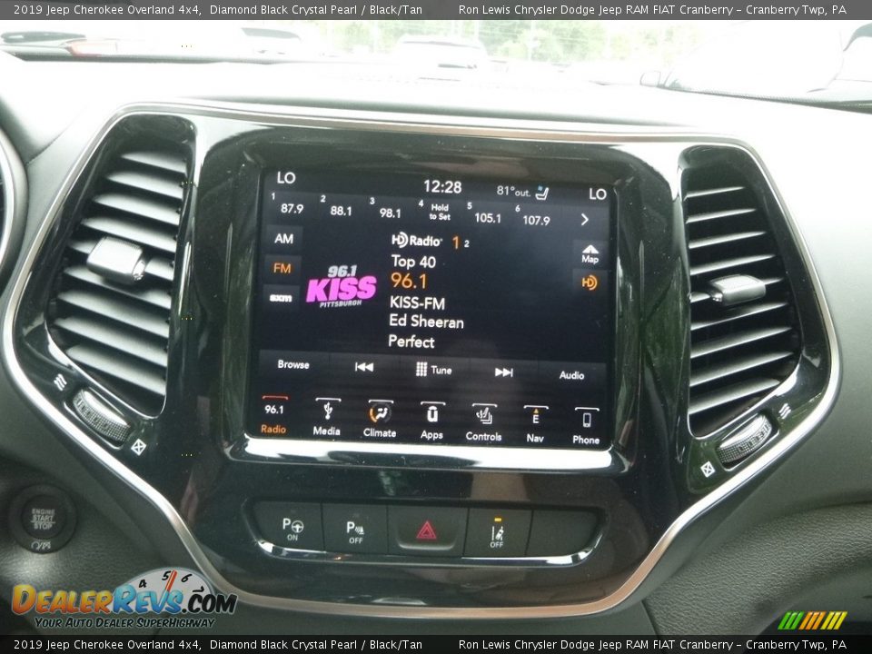 2019 Jeep Cherokee Overland 4x4 Diamond Black Crystal Pearl / Black/Tan Photo #17