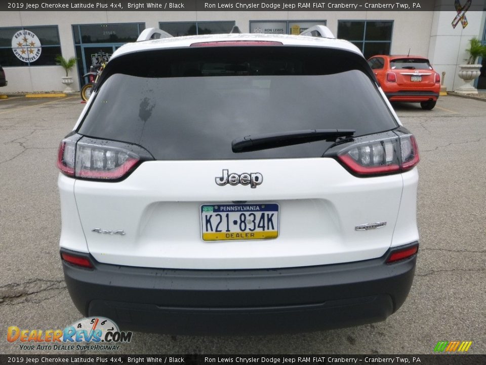 2019 Jeep Cherokee Latitude Plus 4x4 Bright White / Black Photo #4