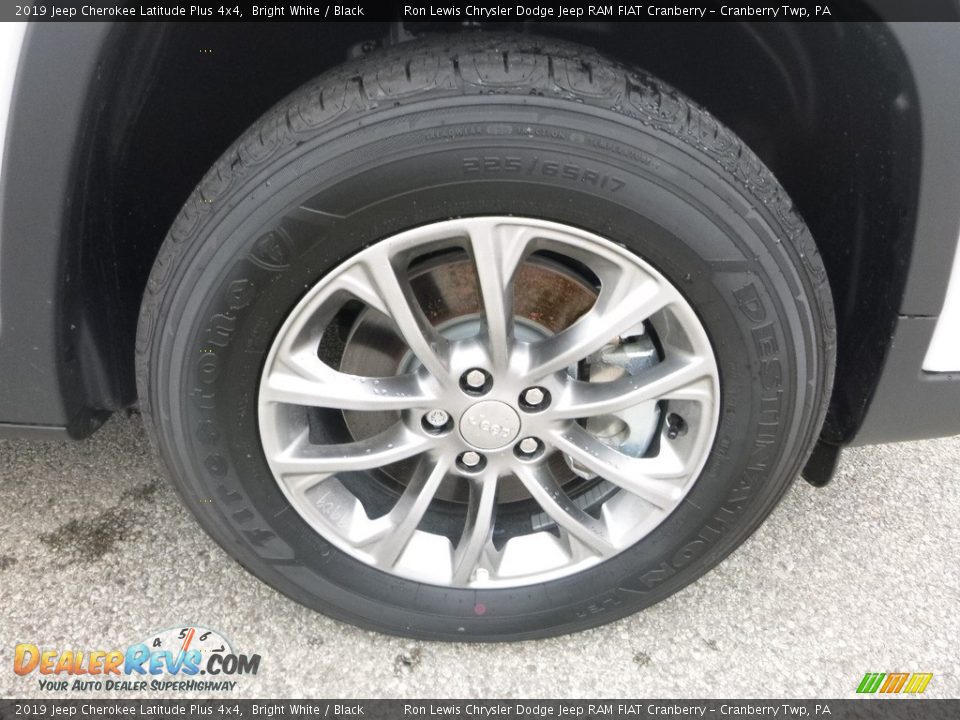 2019 Jeep Cherokee Latitude Plus 4x4 Bright White / Black Photo #9