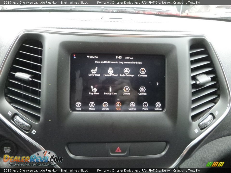 2019 Jeep Cherokee Latitude Plus 4x4 Bright White / Black Photo #16