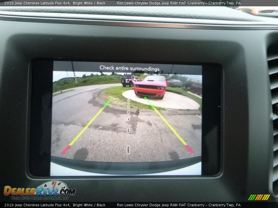 2019 Jeep Cherokee Latitude Plus 4x4 Bright White / Black Photo #17
