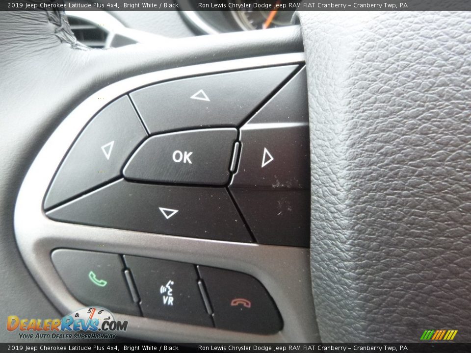 2019 Jeep Cherokee Latitude Plus 4x4 Bright White / Black Photo #19