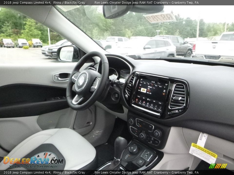 2018 Jeep Compass Limited 4x4 Rhino / Black/Ski Gray Photo #11