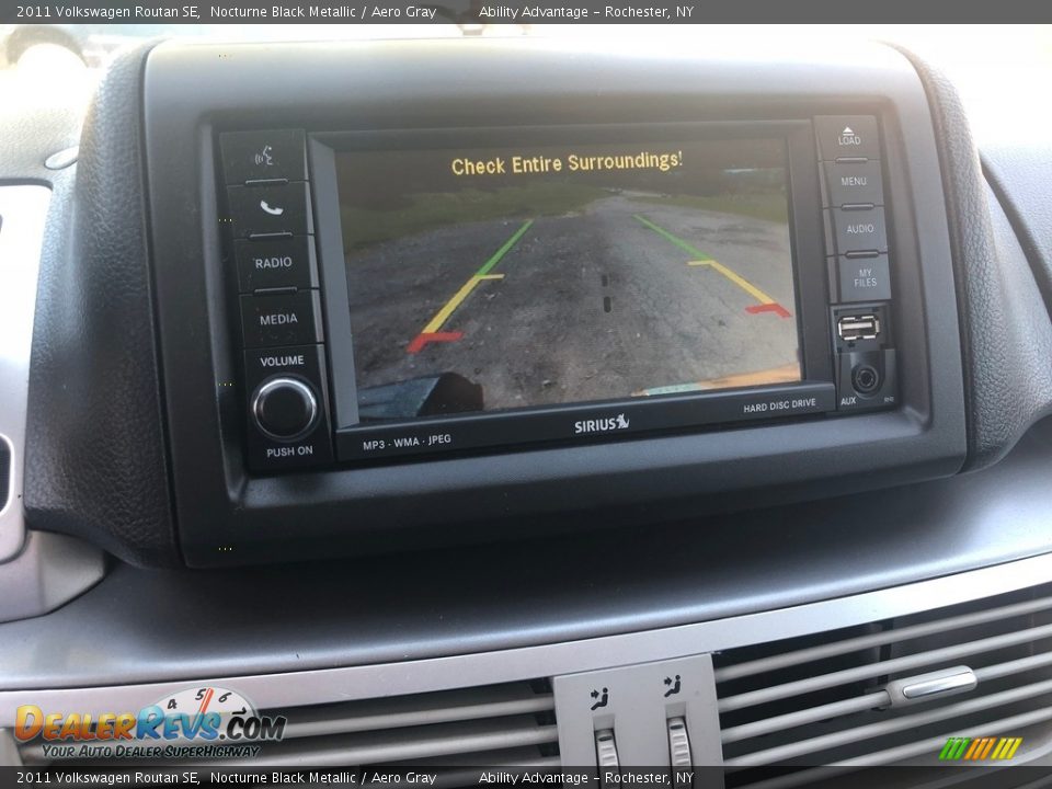 2011 Volkswagen Routan SE Nocturne Black Metallic / Aero Gray Photo #29