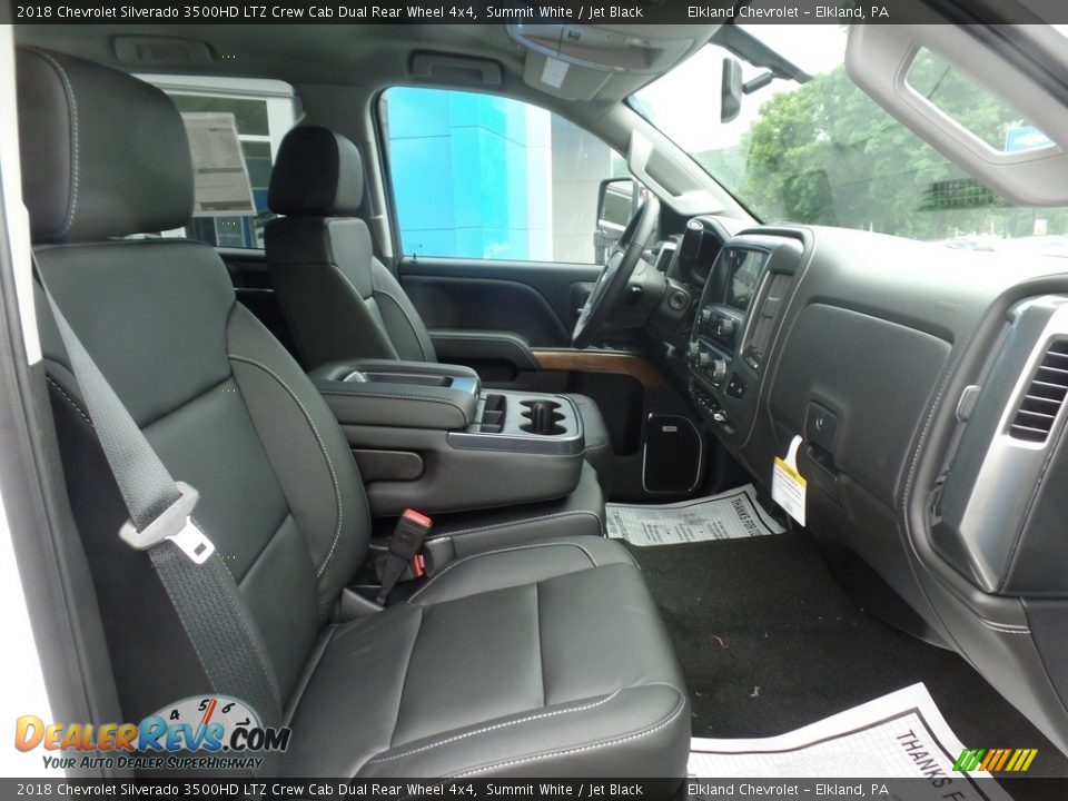 2018 Chevrolet Silverado 3500HD LTZ Crew Cab Dual Rear Wheel 4x4 Summit White / Jet Black Photo #16