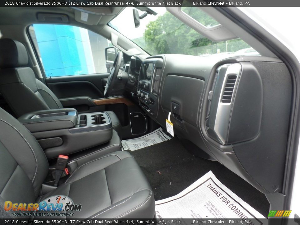 2018 Chevrolet Silverado 3500HD LTZ Crew Cab Dual Rear Wheel 4x4 Summit White / Jet Black Photo #17