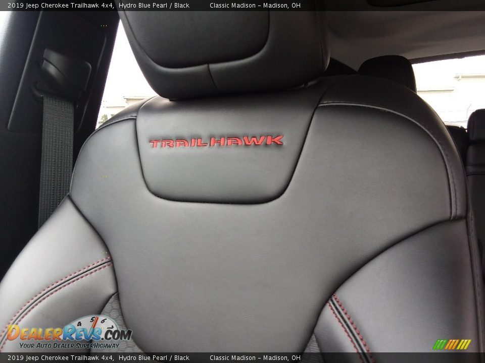 2019 Jeep Cherokee Trailhawk 4x4 Hydro Blue Pearl / Black Photo #7