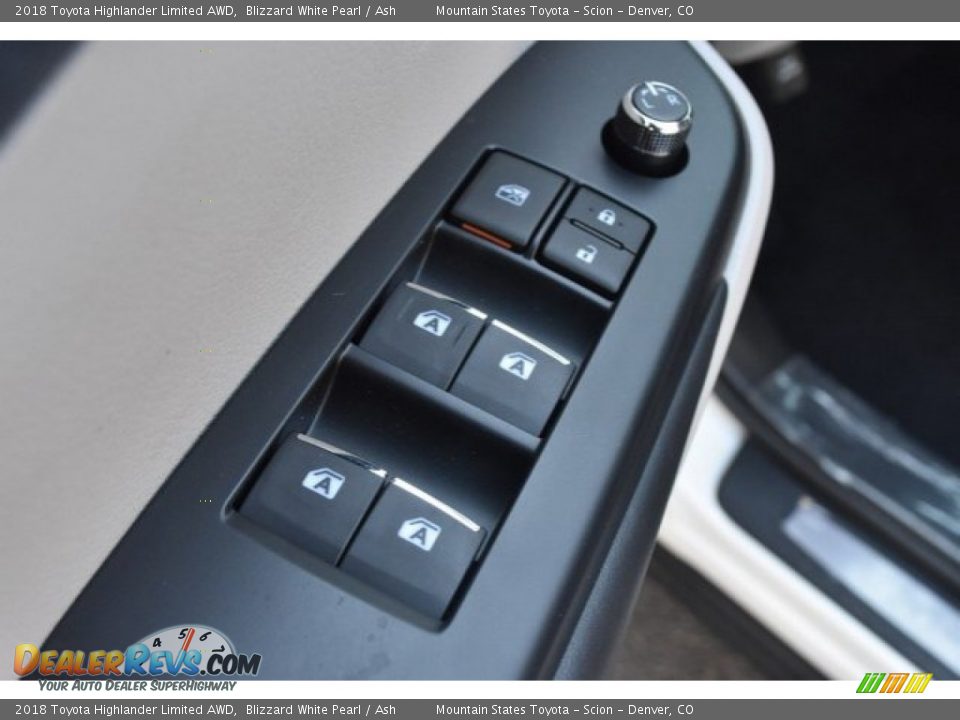 2018 Toyota Highlander Limited AWD Blizzard White Pearl / Ash Photo #27