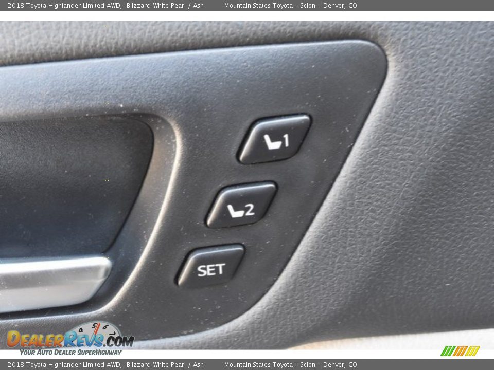 2018 Toyota Highlander Limited AWD Blizzard White Pearl / Ash Photo #28