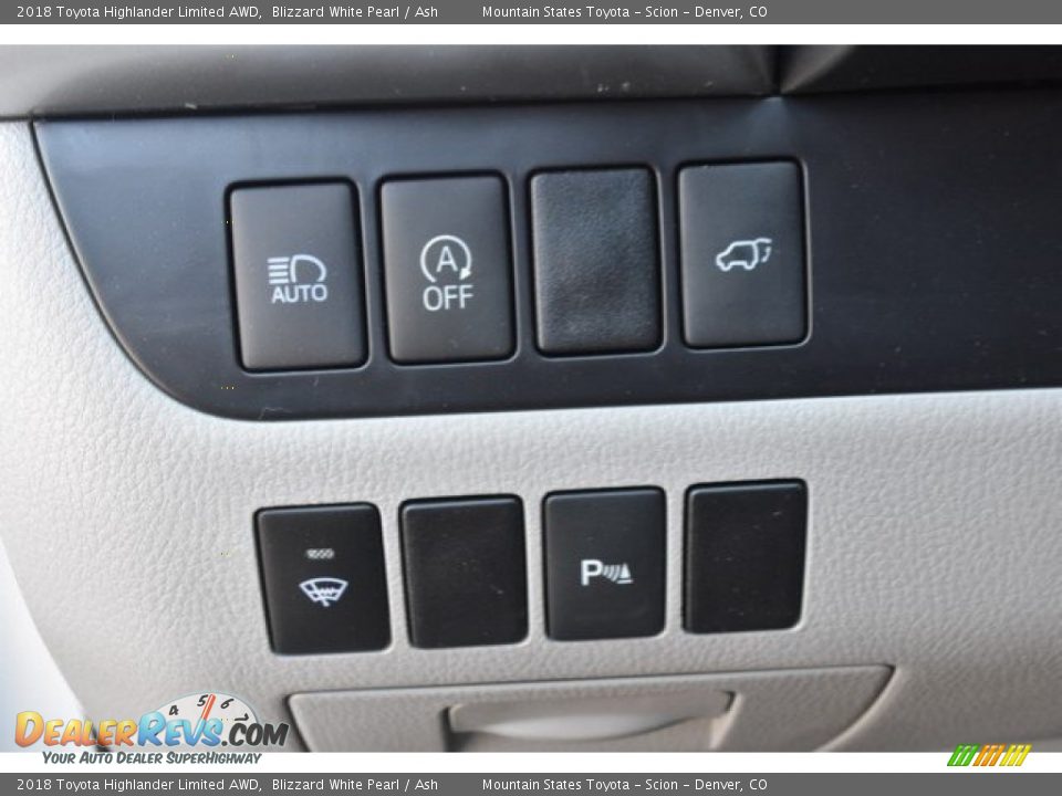 2018 Toyota Highlander Limited AWD Blizzard White Pearl / Ash Photo #29