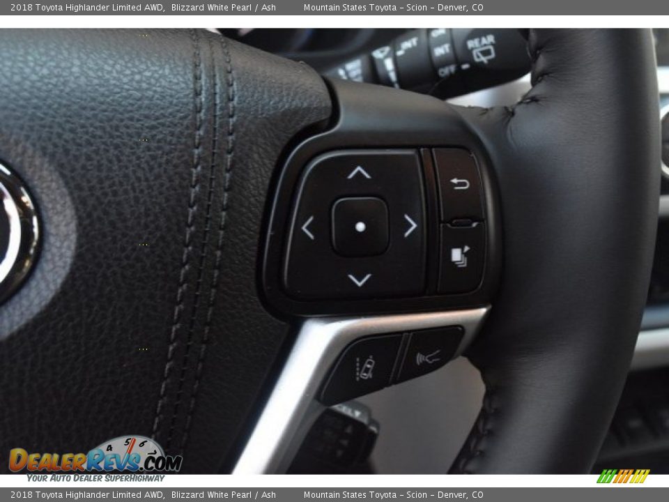 2018 Toyota Highlander Limited AWD Blizzard White Pearl / Ash Photo #31