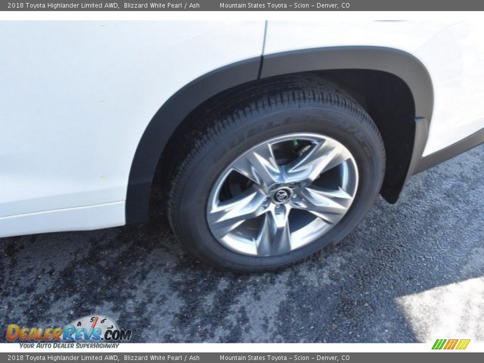 2018 Toyota Highlander Limited AWD Blizzard White Pearl / Ash Photo #36