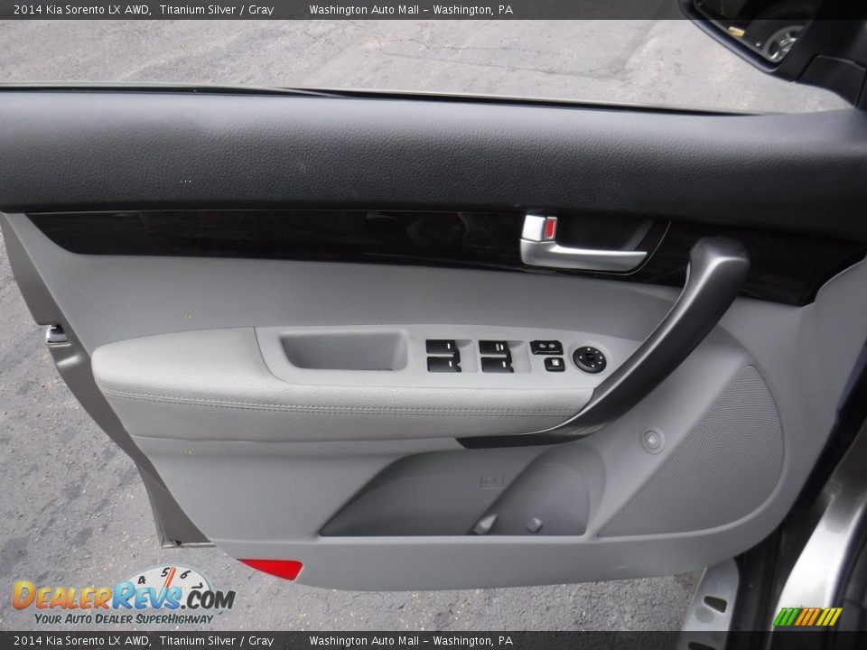 2014 Kia Sorento LX AWD Titanium Silver / Gray Photo #9