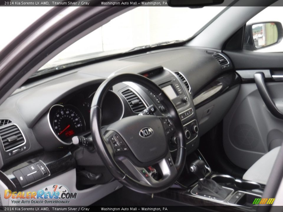 2014 Kia Sorento LX AWD Titanium Silver / Gray Photo #10