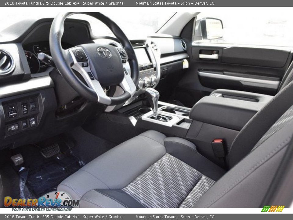 2018 Toyota Tundra SR5 Double Cab 4x4 Super White / Graphite Photo #5