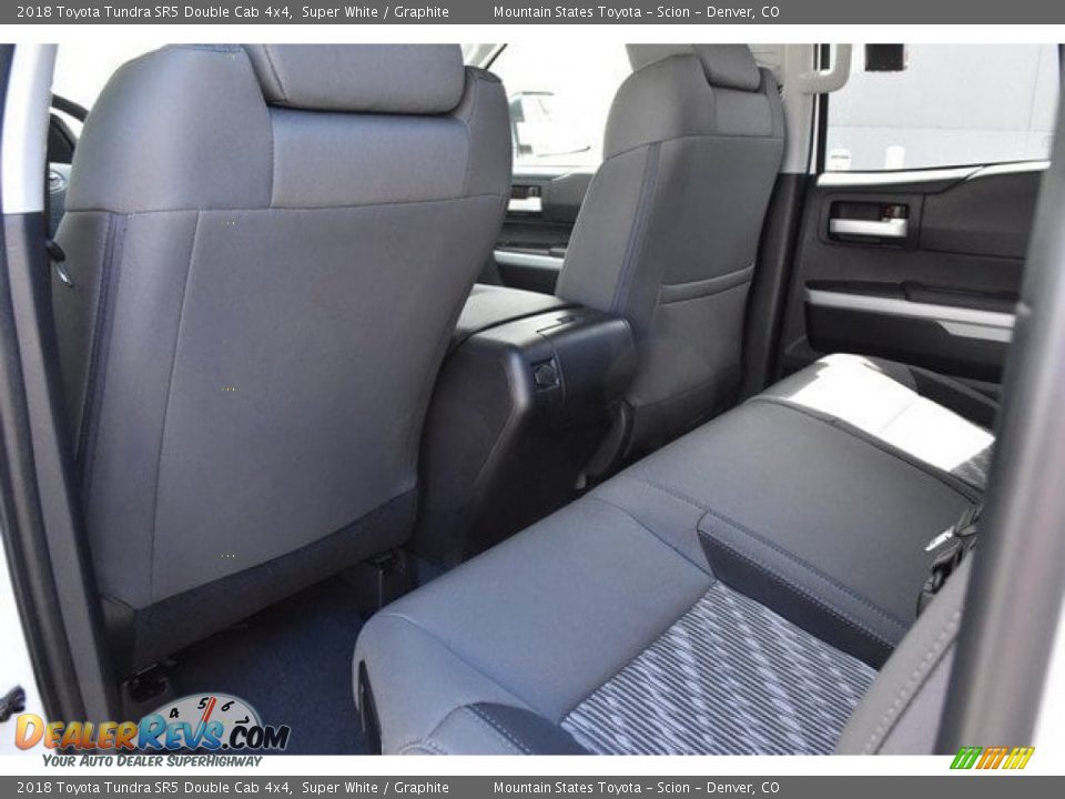 2018 Toyota Tundra SR5 Double Cab 4x4 Super White / Graphite Photo #13
