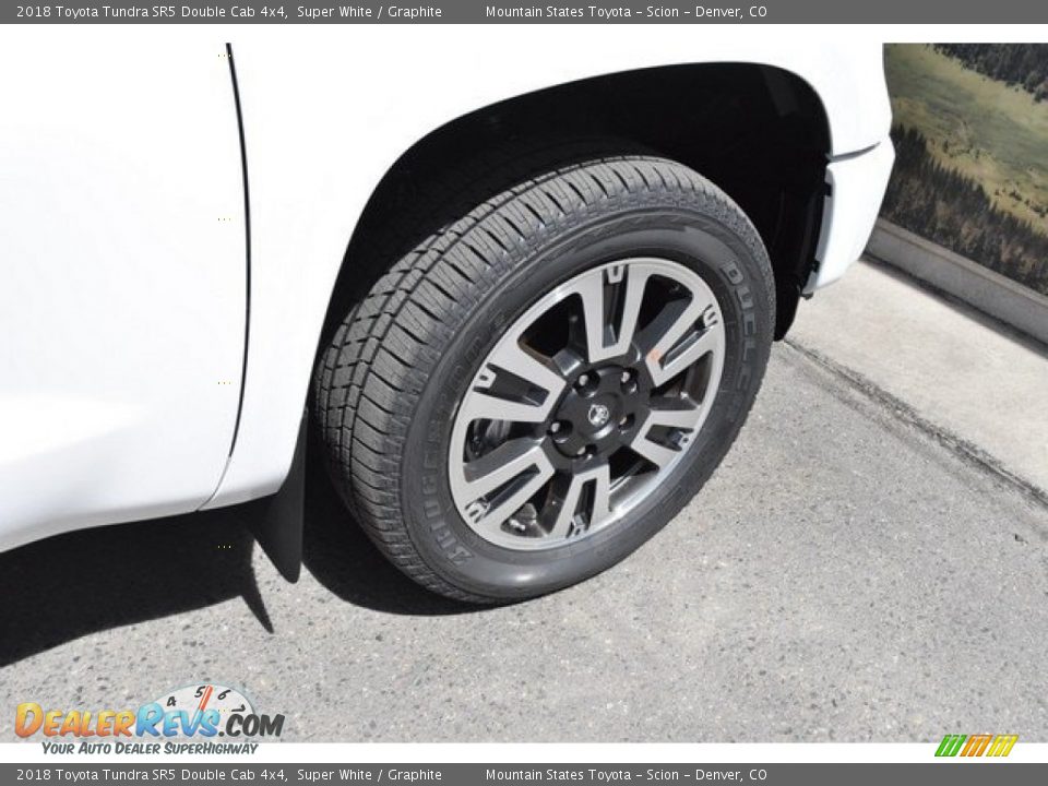 2018 Toyota Tundra SR5 Double Cab 4x4 Super White / Graphite Photo #25