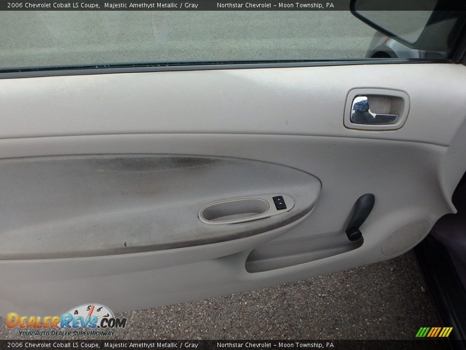 2006 Chevrolet Cobalt LS Coupe Majestic Amethyst Metallic / Gray Photo #11