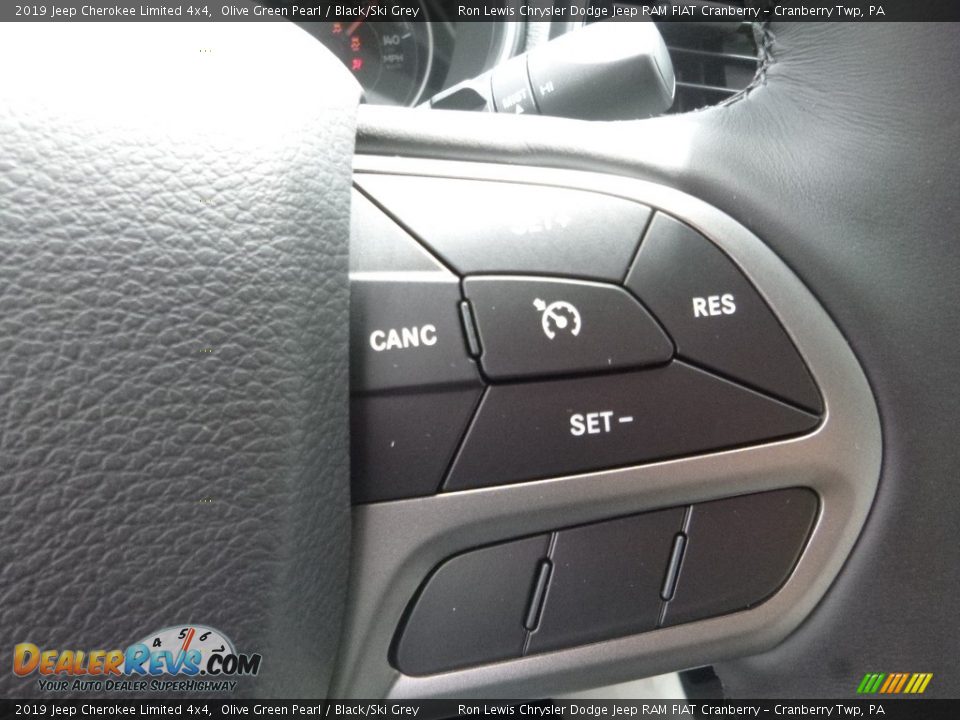 2019 Jeep Cherokee Limited 4x4 Olive Green Pearl / Black/Ski Grey Photo #16