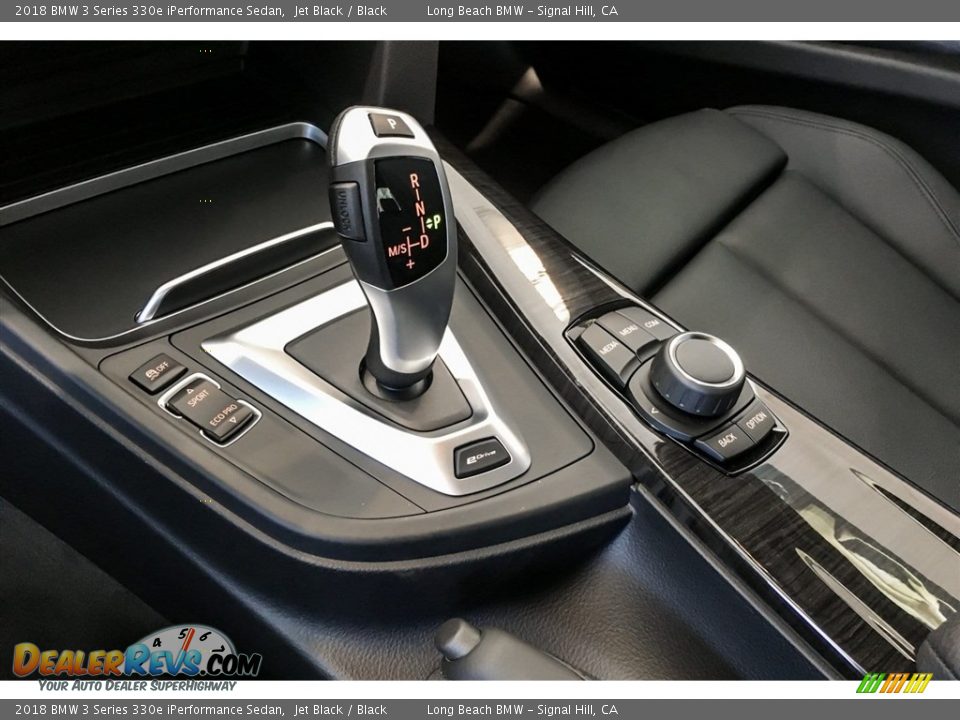2018 BMW 3 Series 330e iPerformance Sedan Shifter Photo #7