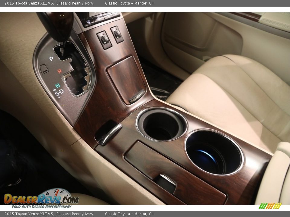 2015 Toyota Venza XLE V6 Blizzard Pearl / Ivory Photo #15