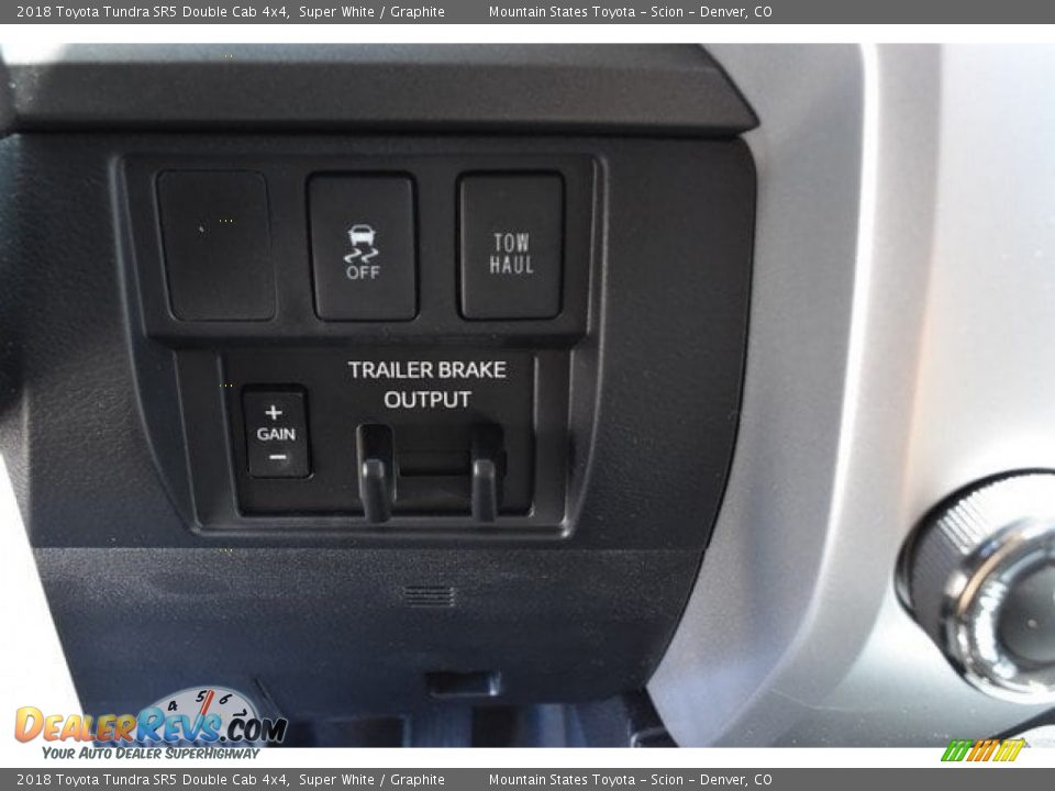 2018 Toyota Tundra SR5 Double Cab 4x4 Super White / Graphite Photo #28