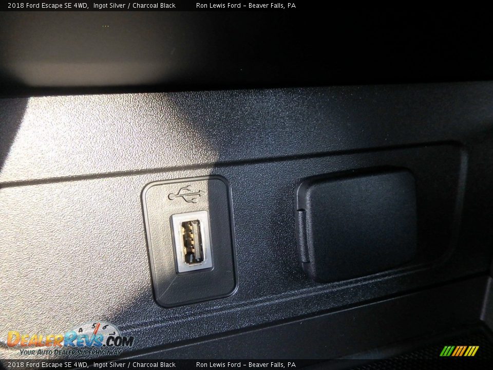 2018 Ford Escape SE 4WD Ingot Silver / Charcoal Black Photo #20