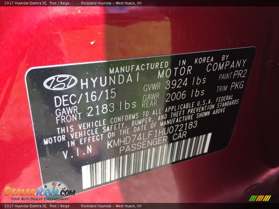 2017 Hyundai Elantra SE Red / Beige Photo #30