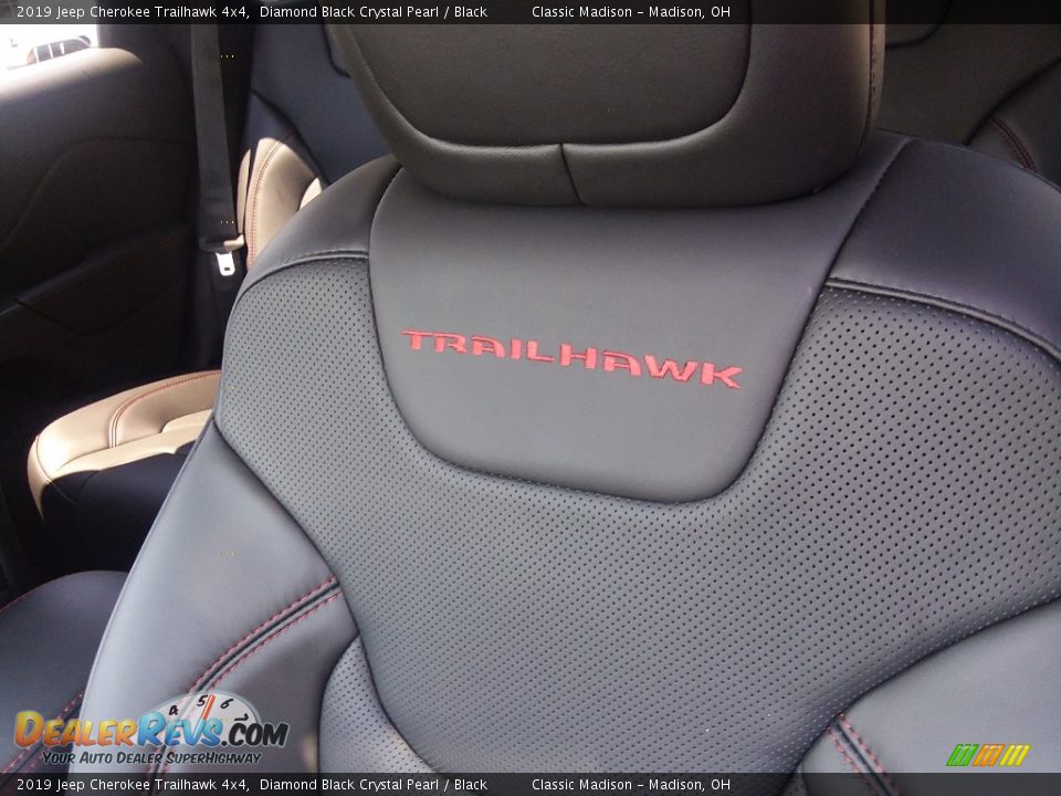 2019 Jeep Cherokee Trailhawk 4x4 Diamond Black Crystal Pearl / Black Photo #10