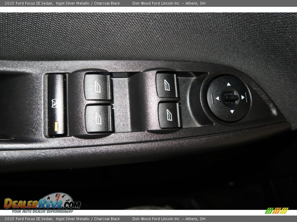 2015 Ford Focus SE Sedan Ingot Silver Metallic / Charcoal Black Photo #33