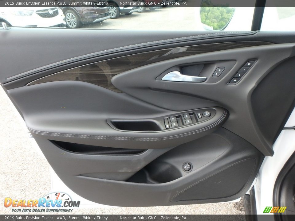 Door Panel of 2019 Buick Envision Essence AWD Photo #13